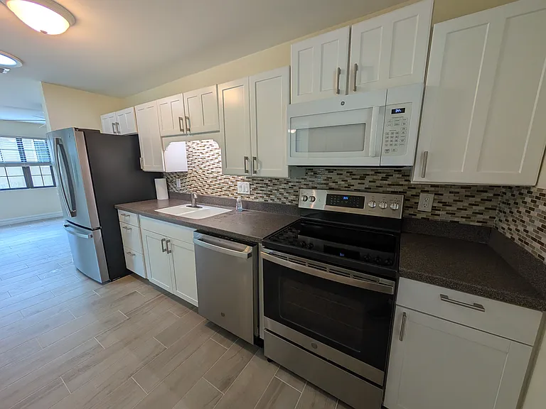 27654 Franklin St — Photo 21