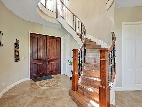 5th image of 4115 Artesa Drive