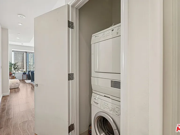 1100 Wilshire Blvd #2209 — Photo 20