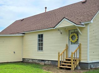 1520 S Peninsula Dr W, Cleveland, OK 74020