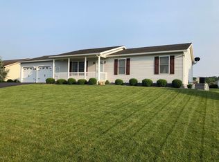 124 Meadow Green Dr, Mifflinburg, PA 17844