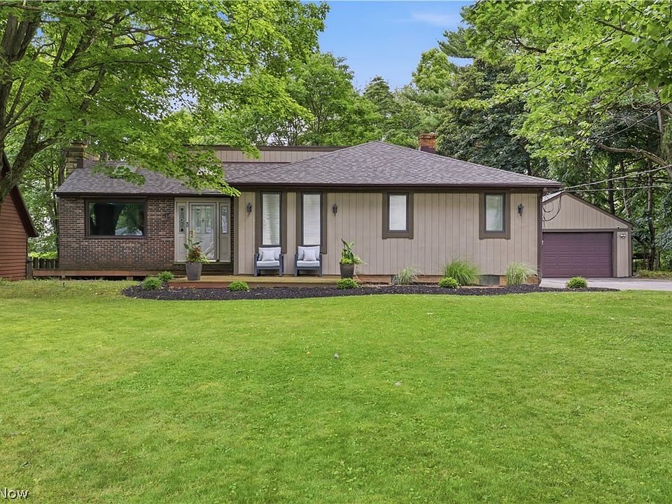 1st image of 11832 Mapleridge Dr