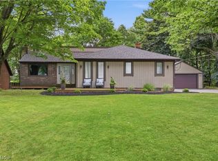 11832 Mapleridge Dr, North Royalton, OH 44133
