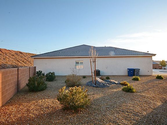3rd image of 2828 E Palm Cove Ave