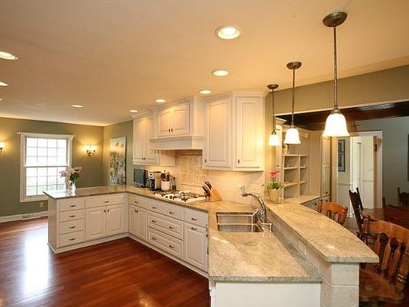 2nd image of 3607 W Brittany Ct