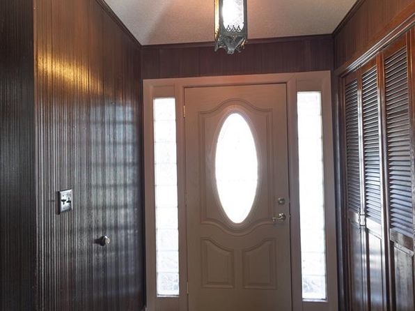 327 Pheasant Dr, Grand Island, NE 68801