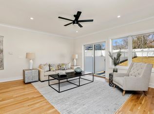 311 Country Rd, Fairfield, CT 06824