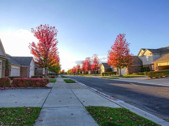 3rd image of 20862 Sleepy Hollow Dr