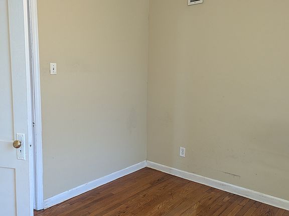 5th image of 1148 N Mayfield Ave #2