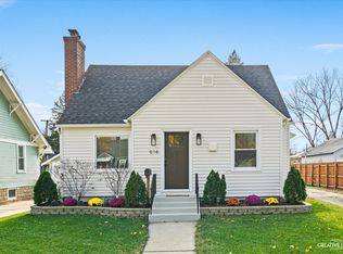 814 Spruce St, Aurora, IL 60506