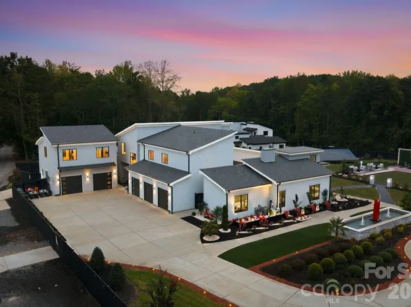 15700 Youngblood Rd, Charlotte, NC 28278