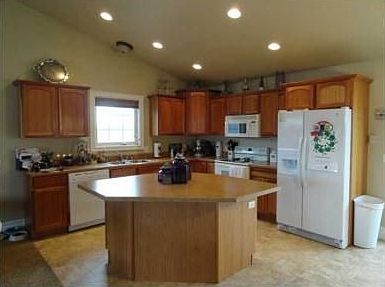 2nd image of 1780 Tanner Ln