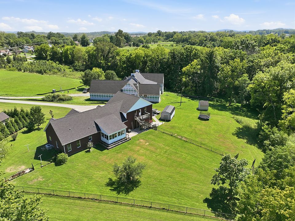 1st image of 762 Waldron Rd