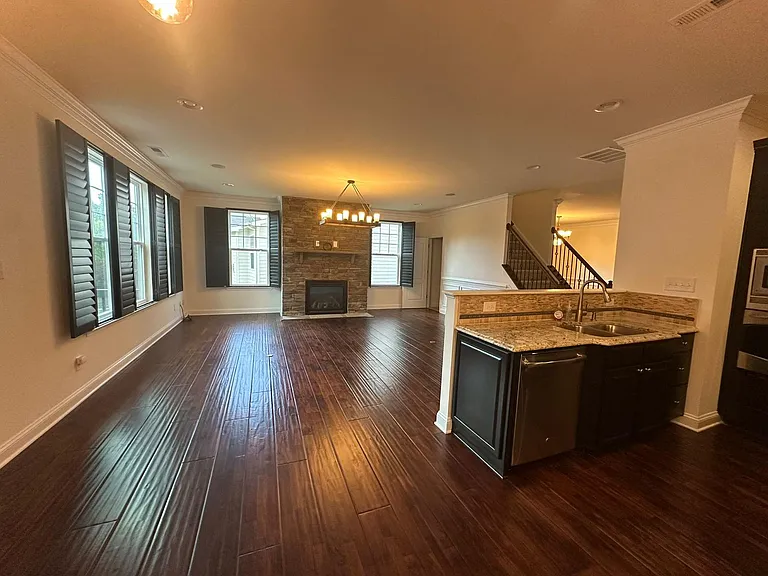 404 Shorehouse Way — Photo 46