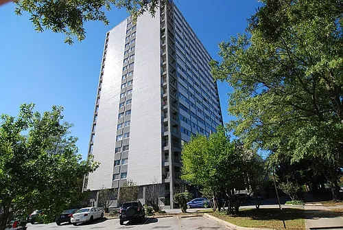 1520 Senate St Photo 1