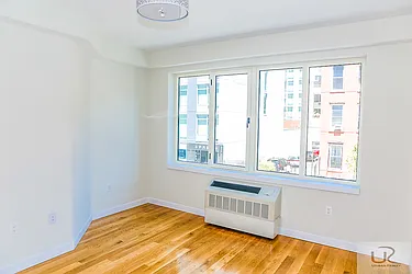 Rented by Urban Realty NYC
