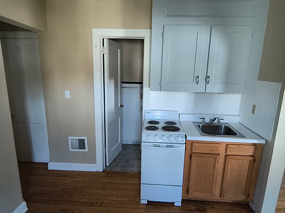 2nd image of 38 Pine St #3