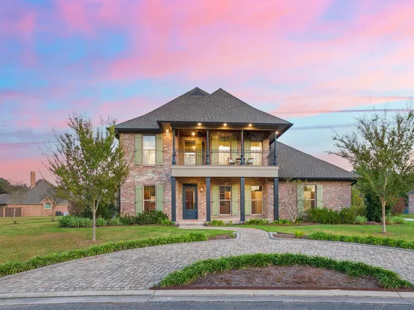 30 Shadows Bend Blvd, New Iberia, LA 70563