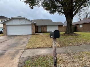2711 Oakdale Ct, Stafford, TX 77477