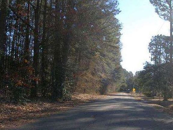 Exterior Neighborhood (street photo)