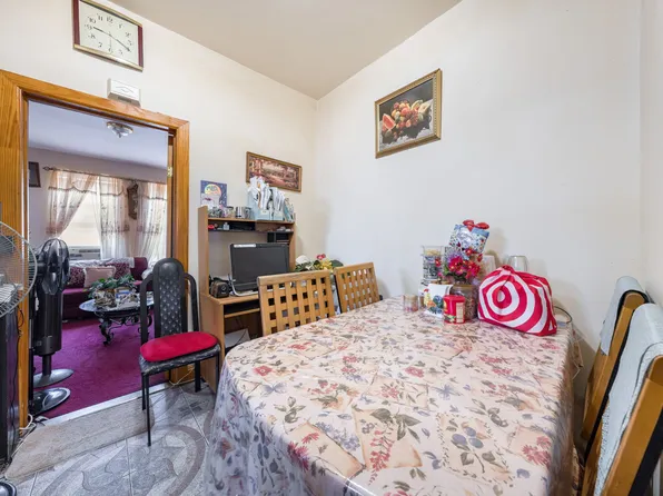 448 East 48th Street image 5 of 29