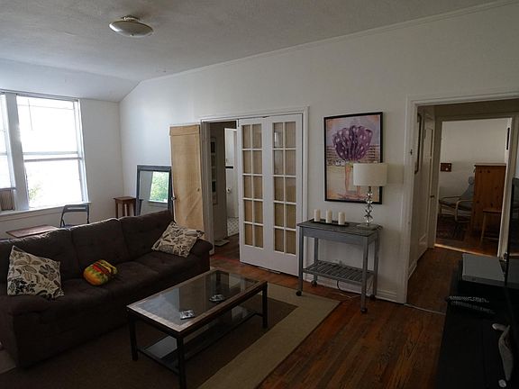 3rd image of 6128 Wilshire Blvd APT 304