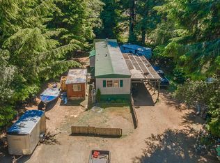 91036 Shell Ln, Coos Bay, OR 97420