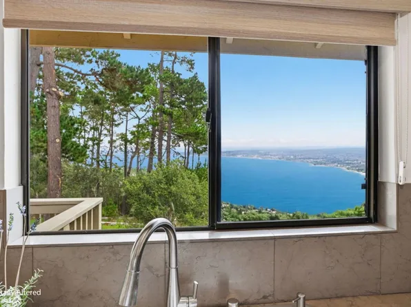 70 Forest Ridge Rd APT 1, Monterey, CA 93940
