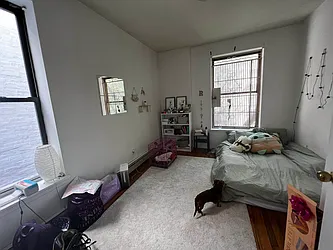Rented by Salon Realty Corp