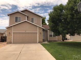 10 Avon Ct, Pueblo, CO 81005
