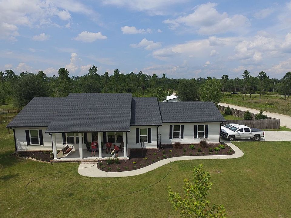 2nd image of 19370 Conner Rd