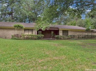 570 Spring Lake Dr, Shreveport, LA 71106