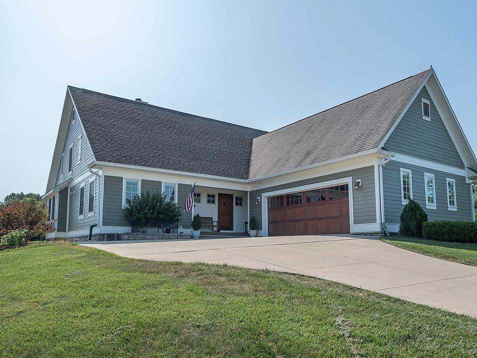 1st image of 3417 S Justin Ct