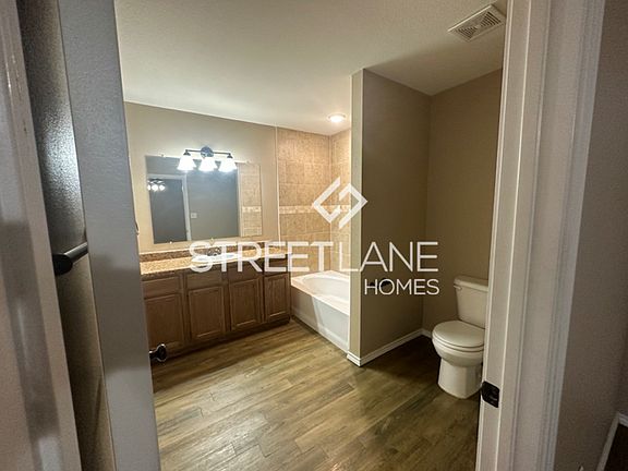 5th image of 37 Bella Dr #37