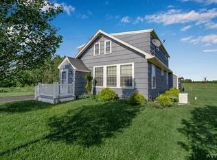 6245 Herr Rd, Clarence Center, NY 14032