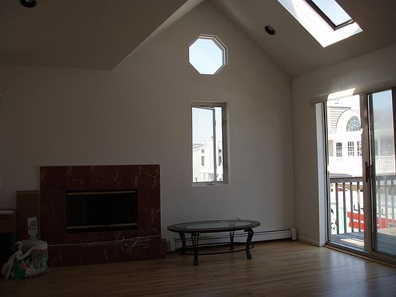 5th image of 25 Arizona Ave