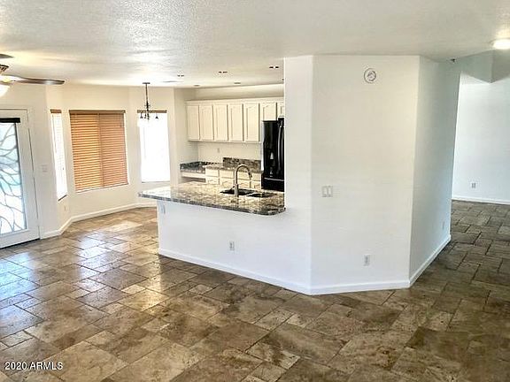 4th image of 5051 E Holmes Ave