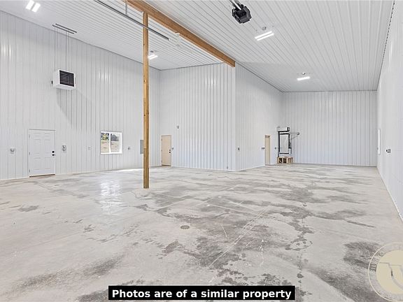 5th image of 7212 White Pine Cir