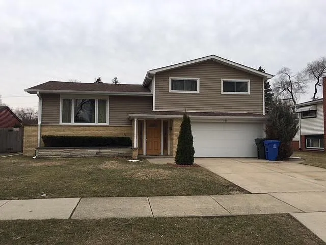 151 W Bradley St photo 1