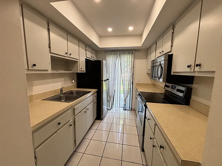 7 Las Brisas Way — Photo 10