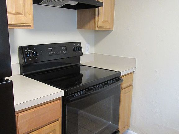 5th image of 58 Masters Dr APT D