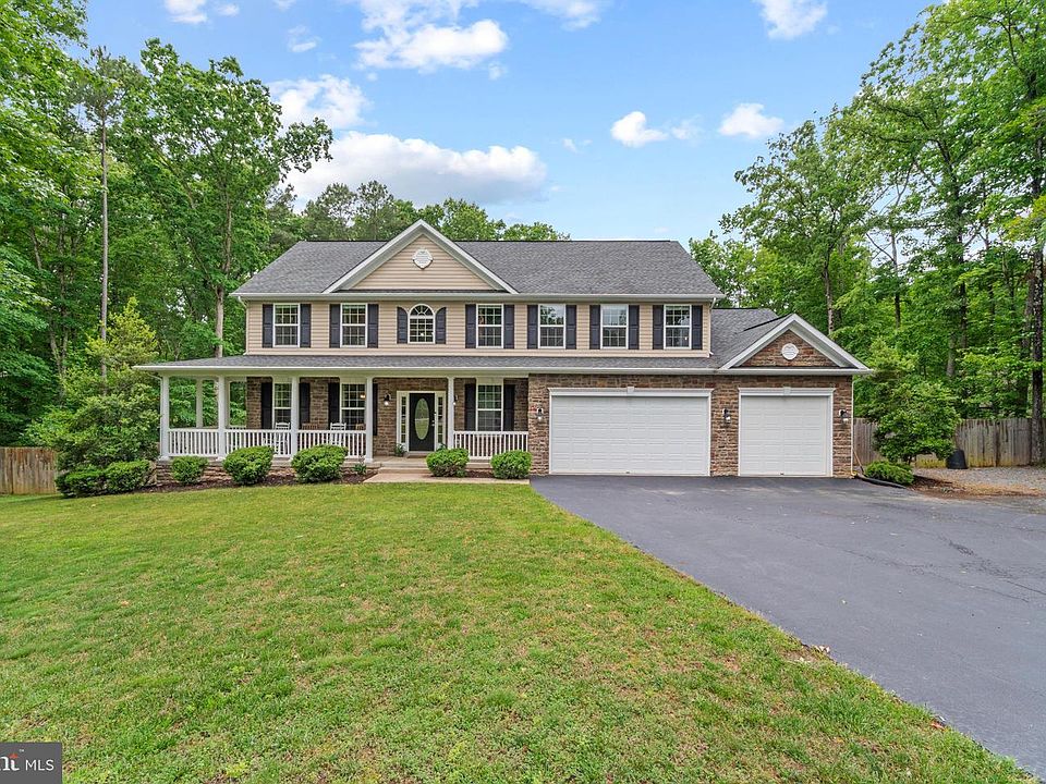 1st image of 301 Grouse Pointe Dr