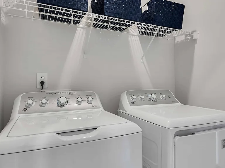 Full Size Washer & Dryer