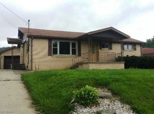 1414 E Walker Rd, Follansbee, WV 26037