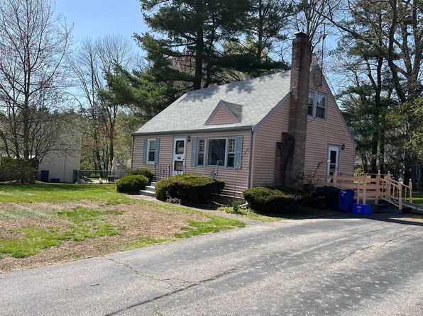 7 Brookside Dr, Foxboro, MA 02035