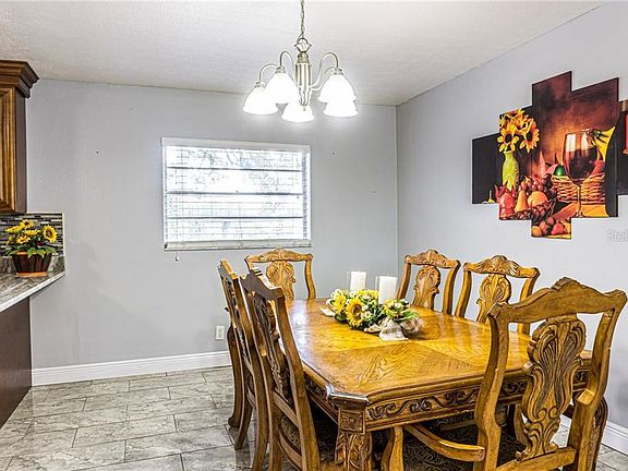 3rd image of 1014 Lady Guinevere Dr