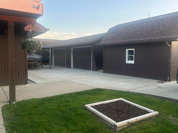 3rd image of 595 Rolling Meadows Dr