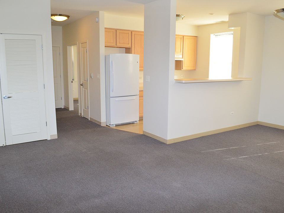 2nd image of 3822 S Ellis Ave APT 203