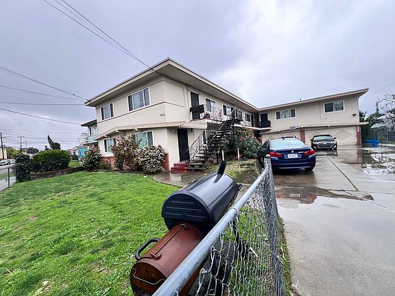 3rd image of 9031 Hillside St #A