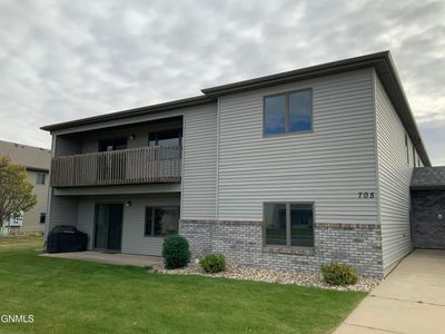 705 Bridgeport Dr, Bismarck, ND, 58504